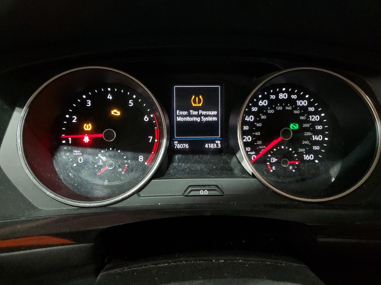2018 Volkswagen Tiguan VIN 3VV0B7AX4JM073094 Copart auction photo, front end / side damage thumbnail 9