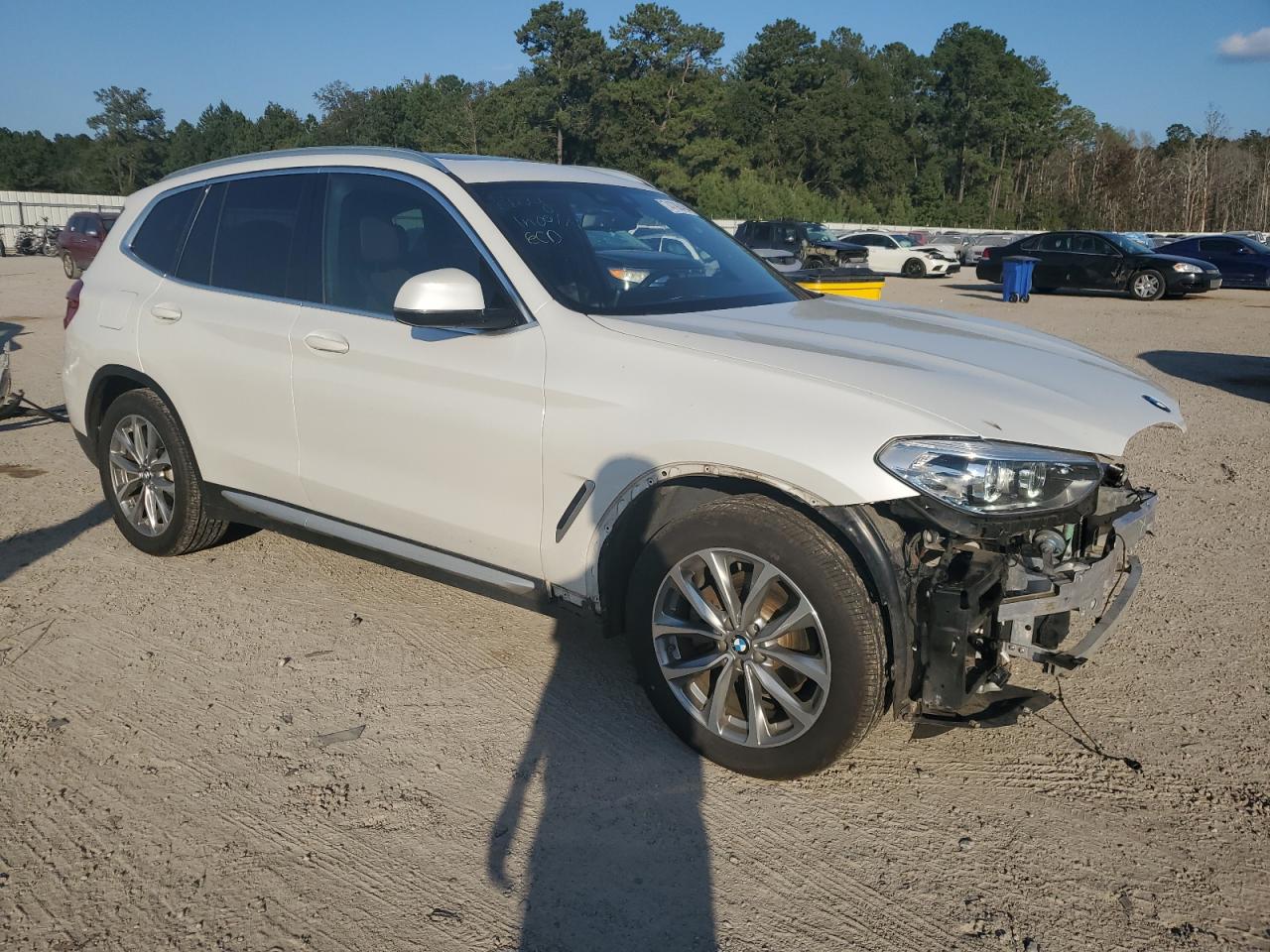 2019 BMW X3 VIN 5UXTR9C5XKLE18339 Copart auction photo, front end damage thumbnail 4