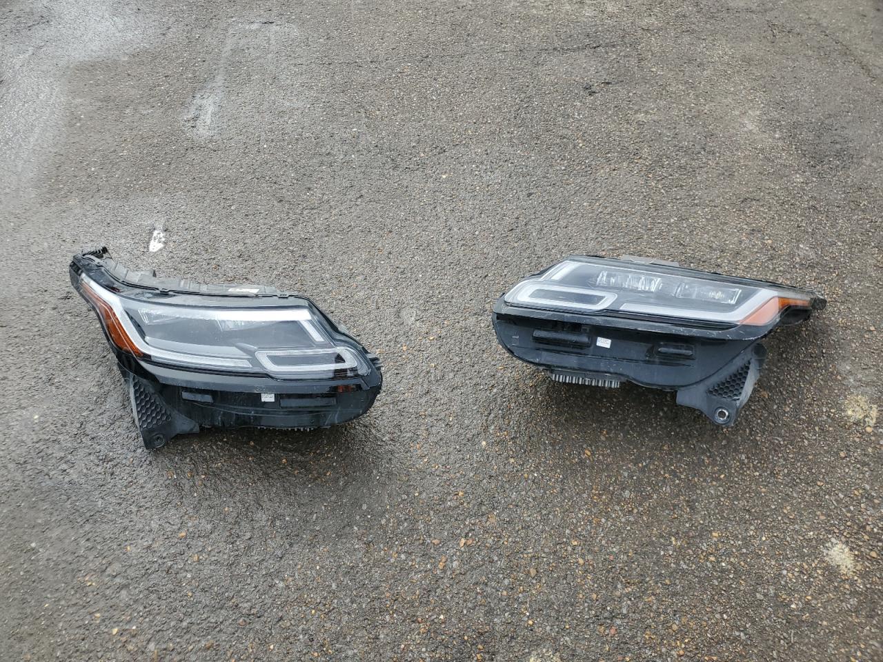 2020 Land Rover Range Rover VIN SALYB2EX3LA250922 Copart auction photo, front end damage thumbnail 13