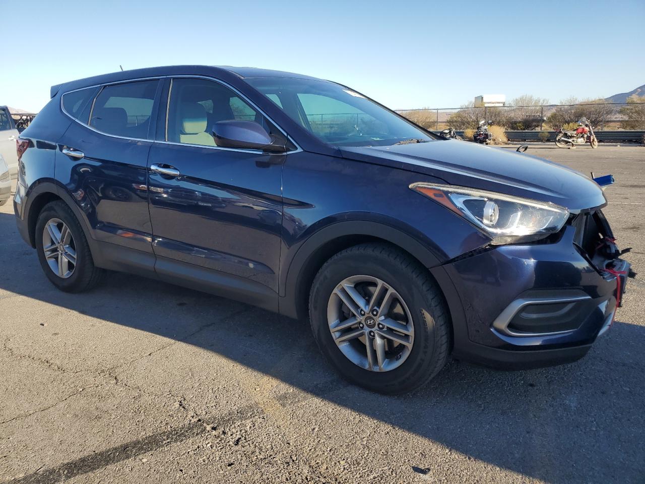 2018 Hyundai Santa Fe VIN 5XYZT3LB6JG527873 Copart auction photo, front end damage thumbnail 4