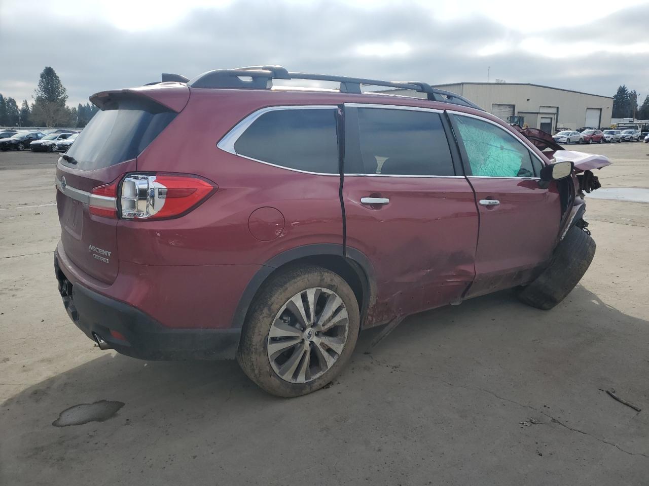2021 Subaru Ascent VIN 4S4WMARD1M3461492 Copart auction photo, front end / side damage thumbnail 3