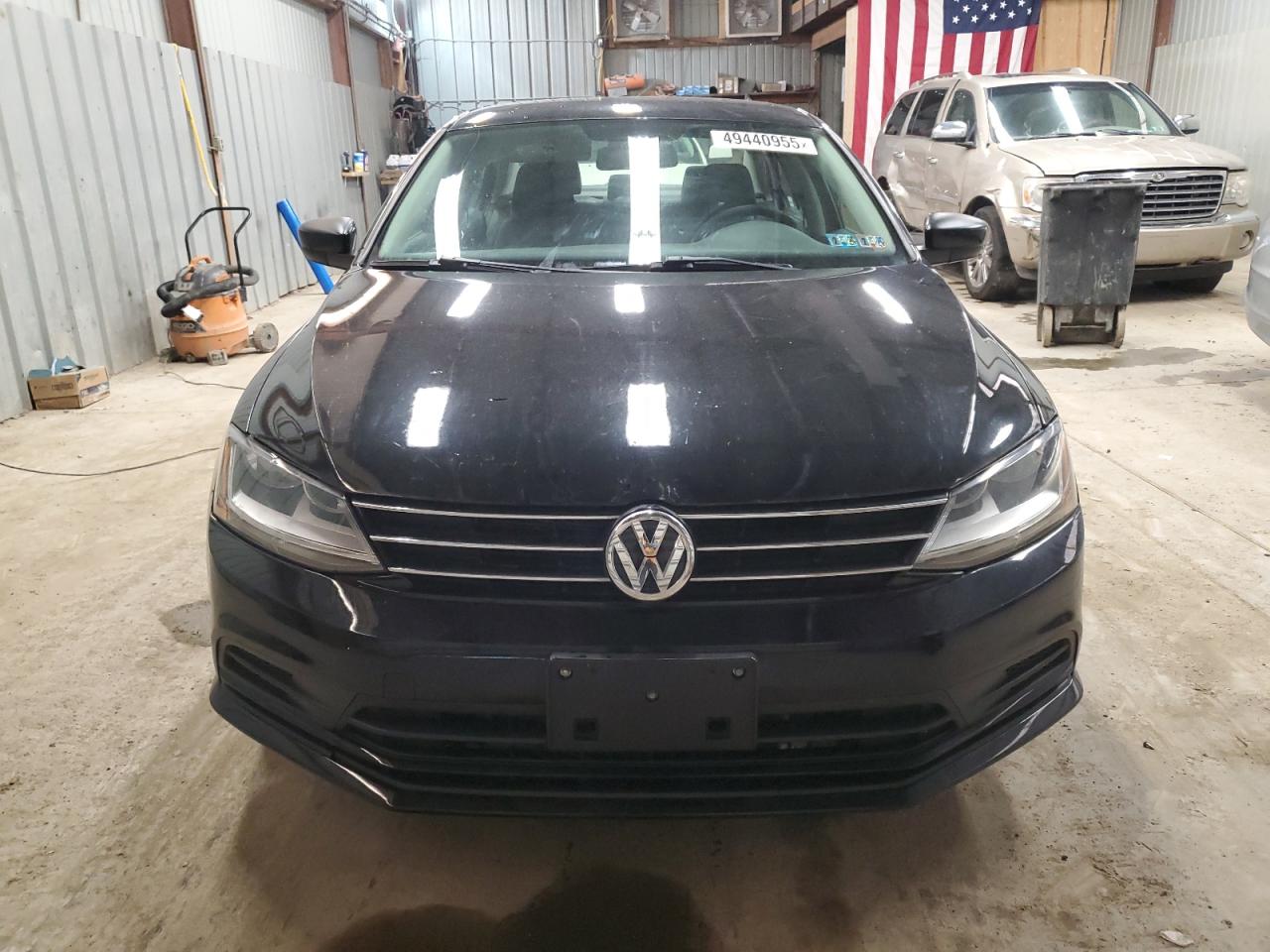 2017 Volkswagen Jetta VIN 3VW2B7AJ6HM221675 Copart auction photo, front end damage thumbnail 5
