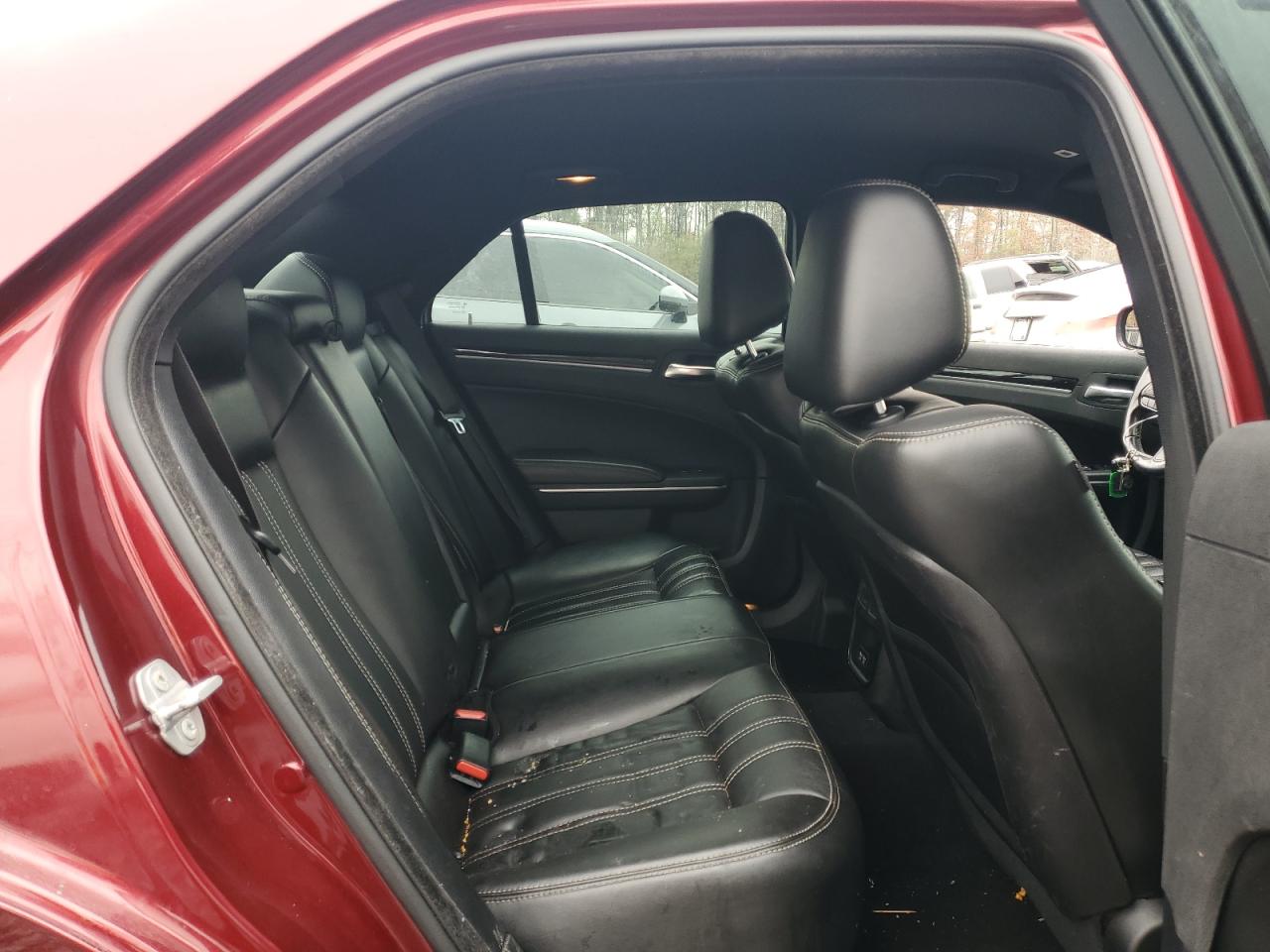 2019 Chrysler 300 VIN 2C3CCAGG9KH610740 Copart auction photo, front end / minor dent/scratches damage thumbnail 10