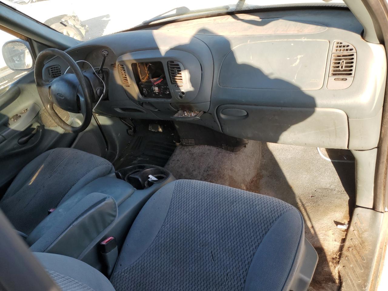 1997 Ford F-150 VIN 1FTEX17L3VKC43630 Copart auction photo, side / undercarriage damage thumbnail 8