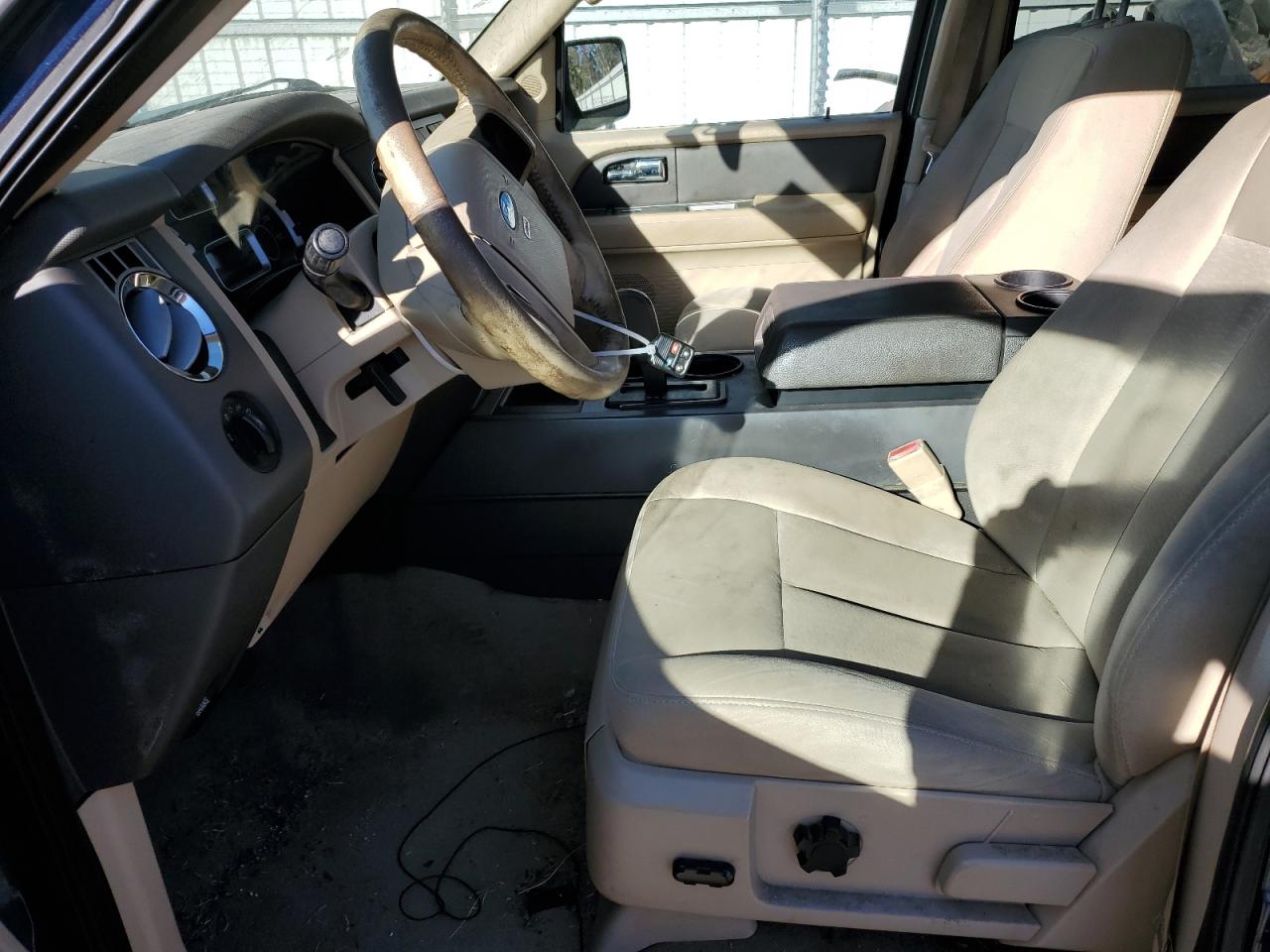 2008 Ford Expedition VIN 1FMFU16518LA81684 Copart auction photo, front end / minor dent/scratches damage thumbnail 7