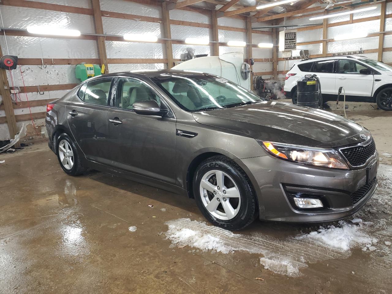 2015 KIA Optima VIN 5XXGM4A7XFG371261 Copart auction photo, side / rear end damage thumbnail 4