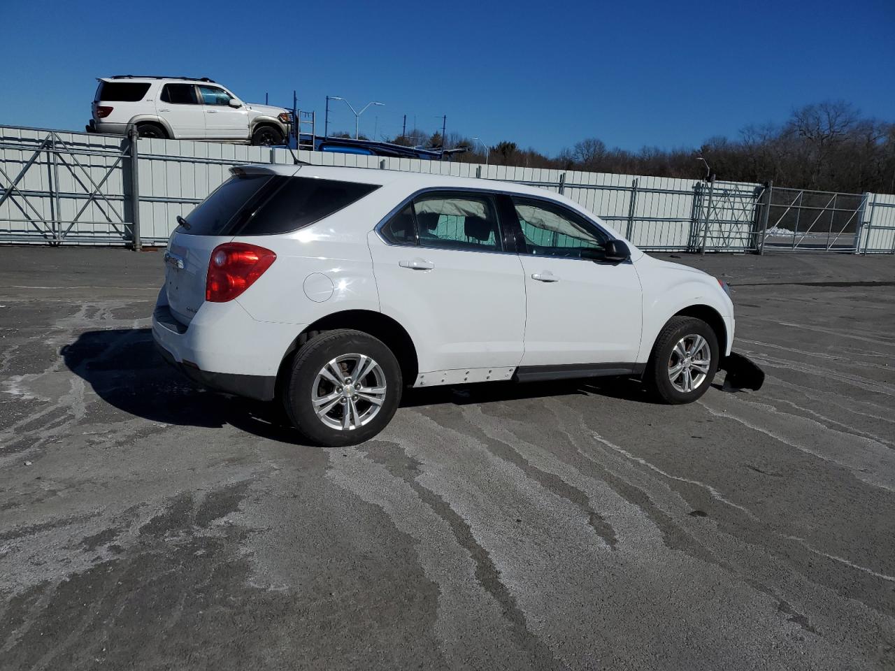 2013 Chevrolet Equinox VIN 1GNFLCEK4DZ125251 Copart auction photo, side / front end damage thumbnail 3