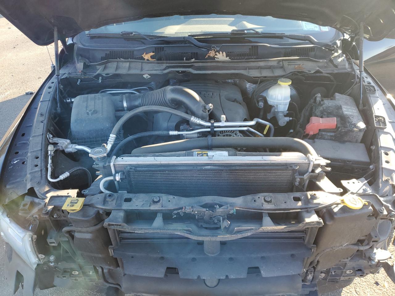 2018 RAM 1500 VIN 3C6RR7LTXJG203008 Copart auction photo, front end / side damage thumbnail 11