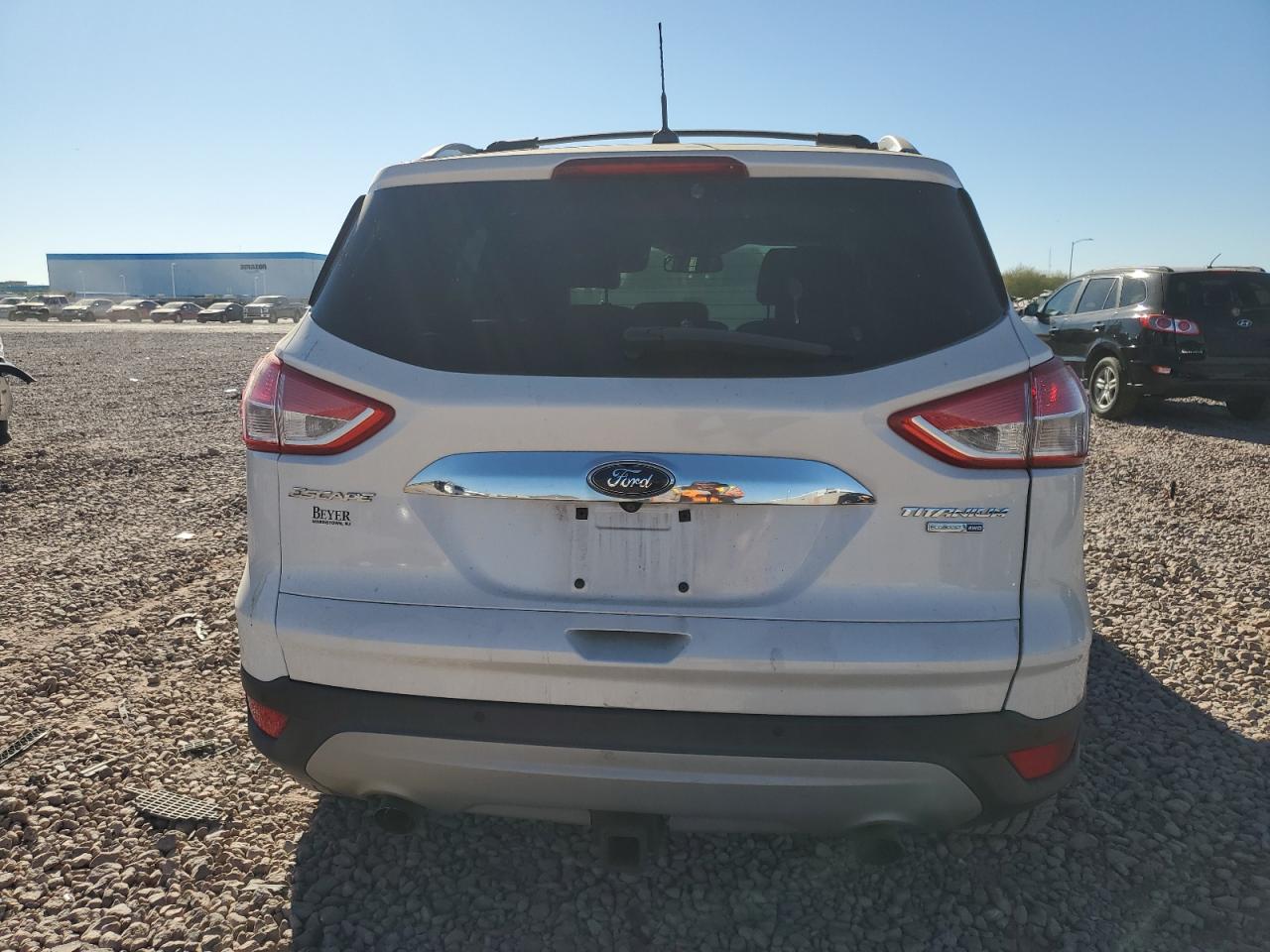 2016 Ford Escape VIN 1FMCU9J95GUA49857 Copart auction photo, vandalism damage thumbnail 6