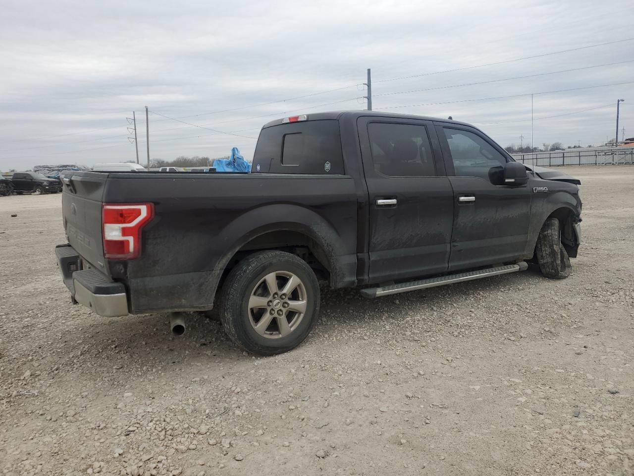 2018 Ford F-150 VIN 1FTEW1CG3JKC94194 Copart auction photo, front end damage thumbnail 3