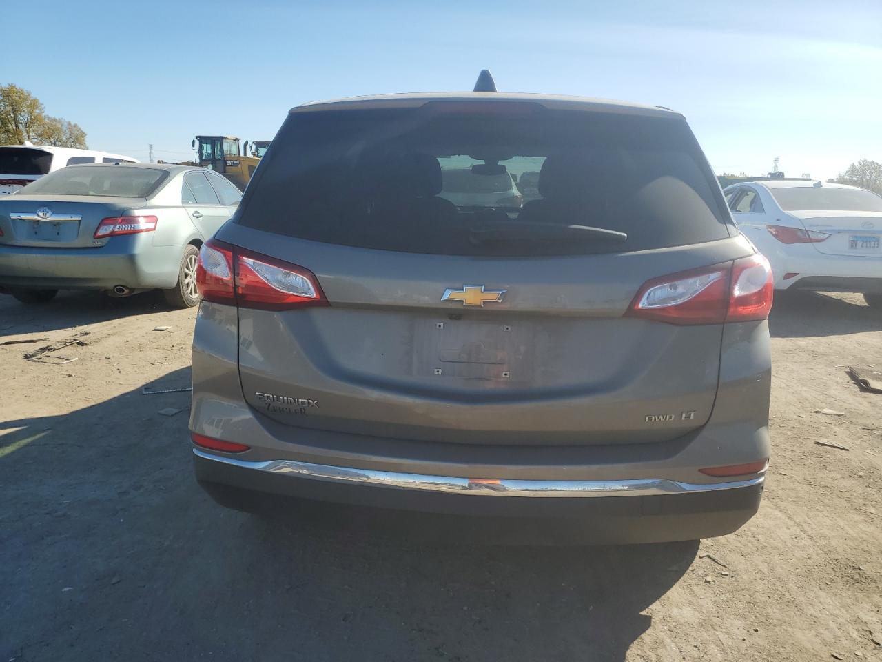 2018 Chevrolet Equinox VIN 3GNAXSEV5JS638052 Copart auction photo, front end / minor dent/scratches damage thumbnail 4