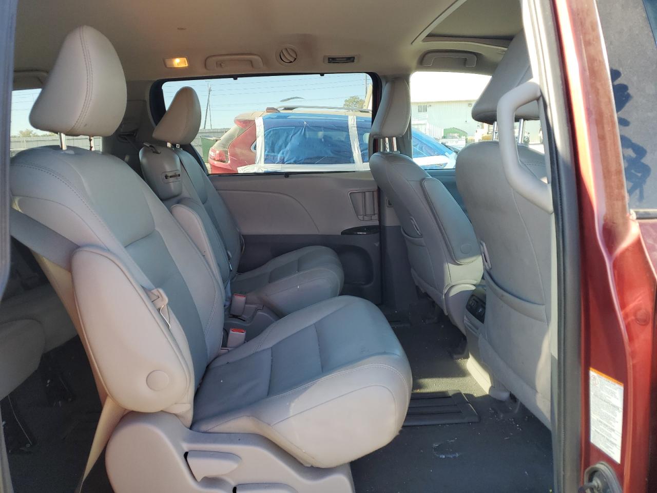2020 Toyota Sienna VIN 5TDYZ3DC5LS025864 Copart auction photo, rear end / side damage thumbnail 11