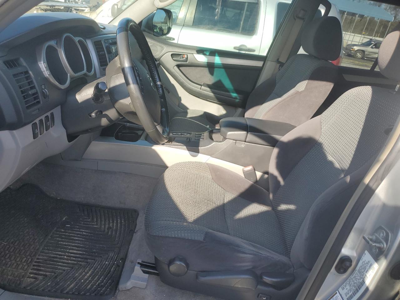 2005 Toyota 4Runner VIN JTEZU14RX58027222 Copart auction photo, front end damage thumbnail 7
