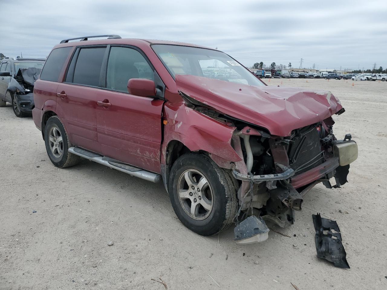 2006 Honda Pilot VIN 5FNYF28576B022679 Copart auction photo, front end damage thumbnail 4
