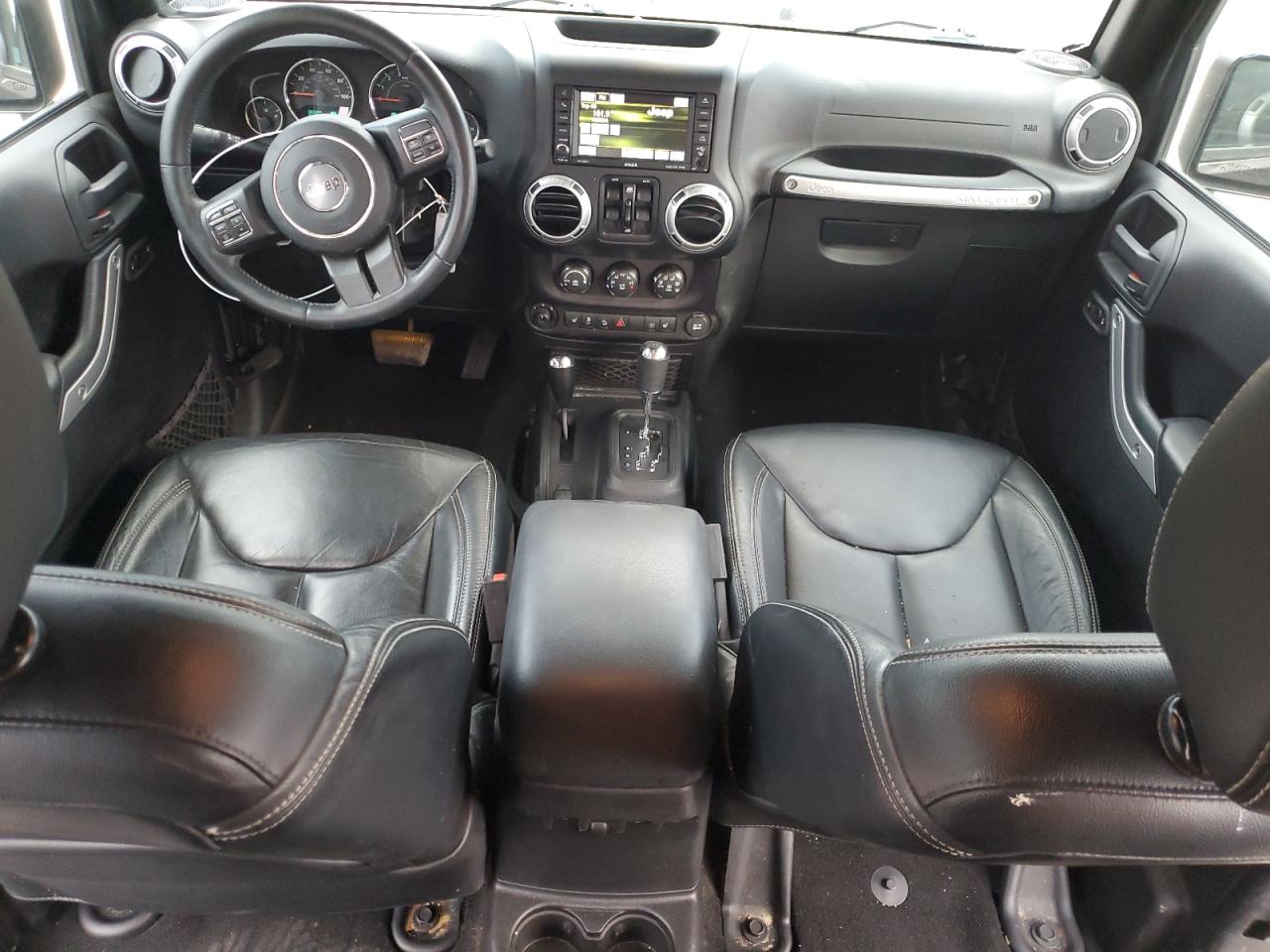 2016 Jeep Wrangler VIN 1C4BJWFGXGL189424 Copart auction photo, front end / minor dent/scratches damage thumbnail 8