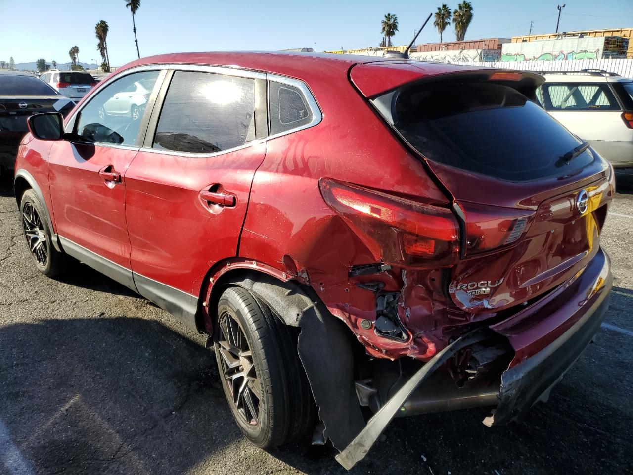 2018 Nissan Rogue VIN JN1BJ1CP9JW158472 Copart auction photo, rear end / minor dent/scratches damage thumbnail 2