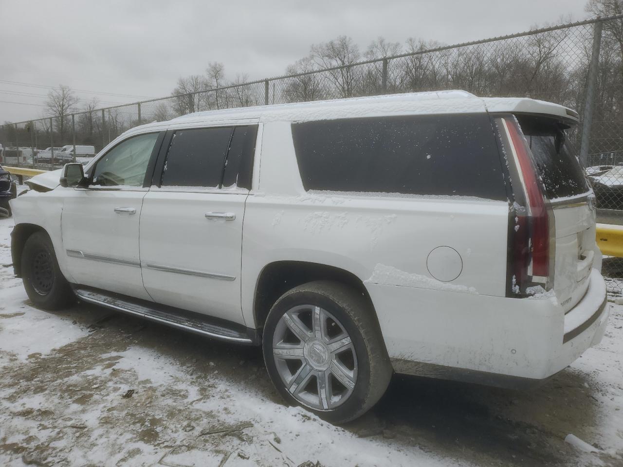 2019 Cadillac Escalade VIN 1GYS4HKJ5KR289676 Copart auction photo, front end / mechanical damage thumbnail 2