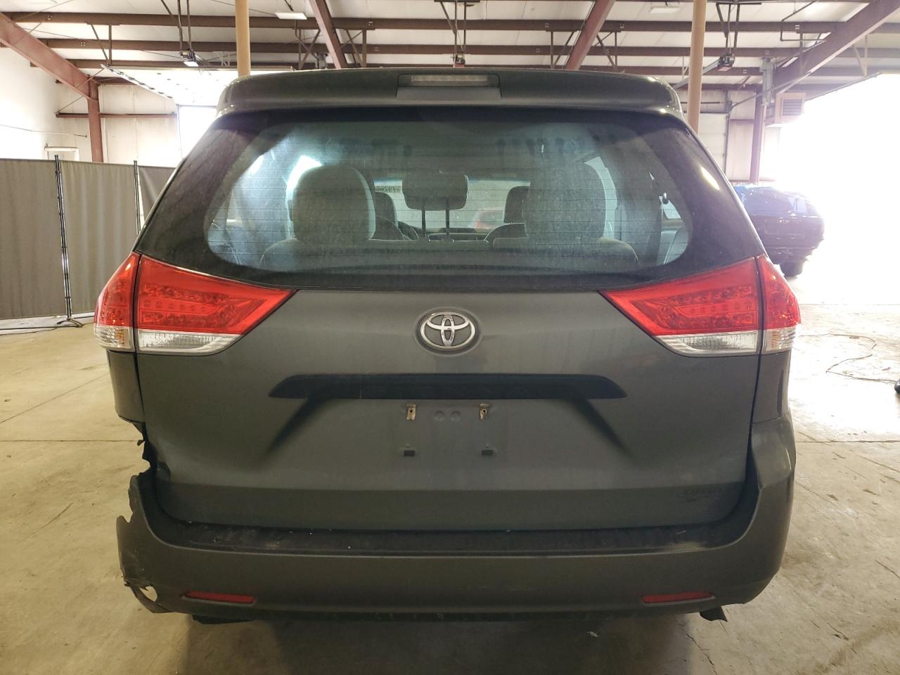 2013 Toyota Sienna VIN 5TDZK3DC9DS322369 Copart auction photo, rear end / side damage thumbnail 6