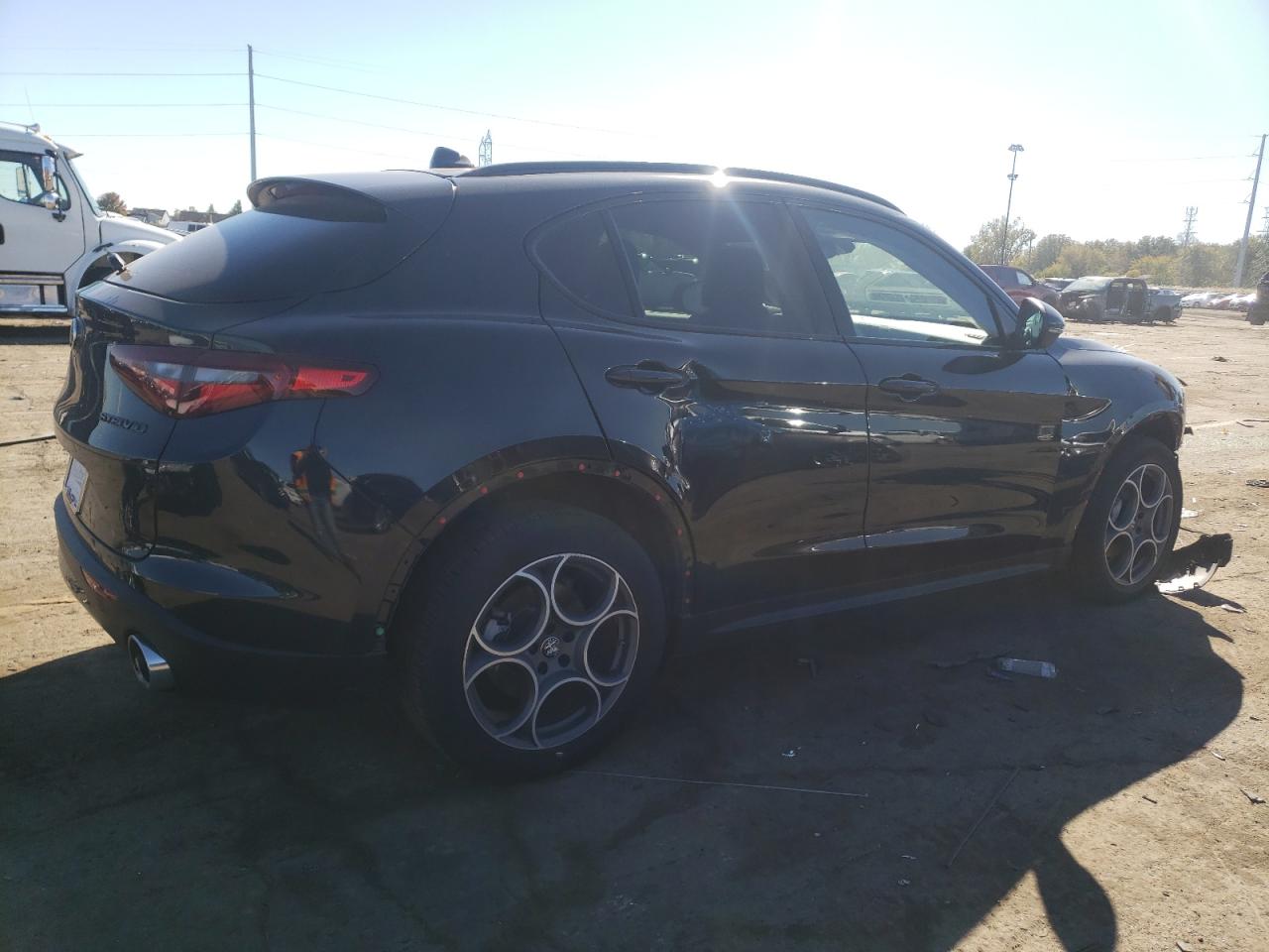 2021 Alfa Romeo Stelvio VIN ZASPAKAN7M7D09597 Copart auction photo, front end / undercarriage damage thumbnail 3