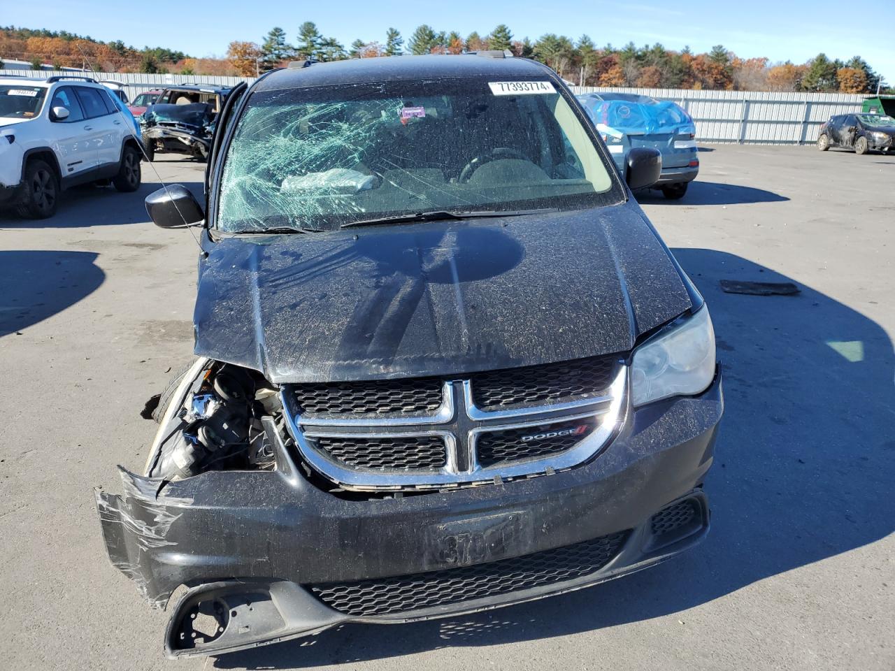 2012 Dodge Caravan VIN 2C4RDGCG4CR373517 Copart auction photo, front end / side damage thumbnail 5