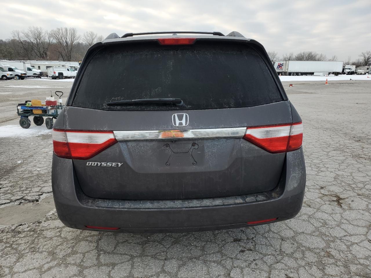 2013 Honda Odyssey VIN 5FNRL5H68DB041942 Copart auction photo, front end / side damage thumbnail 6