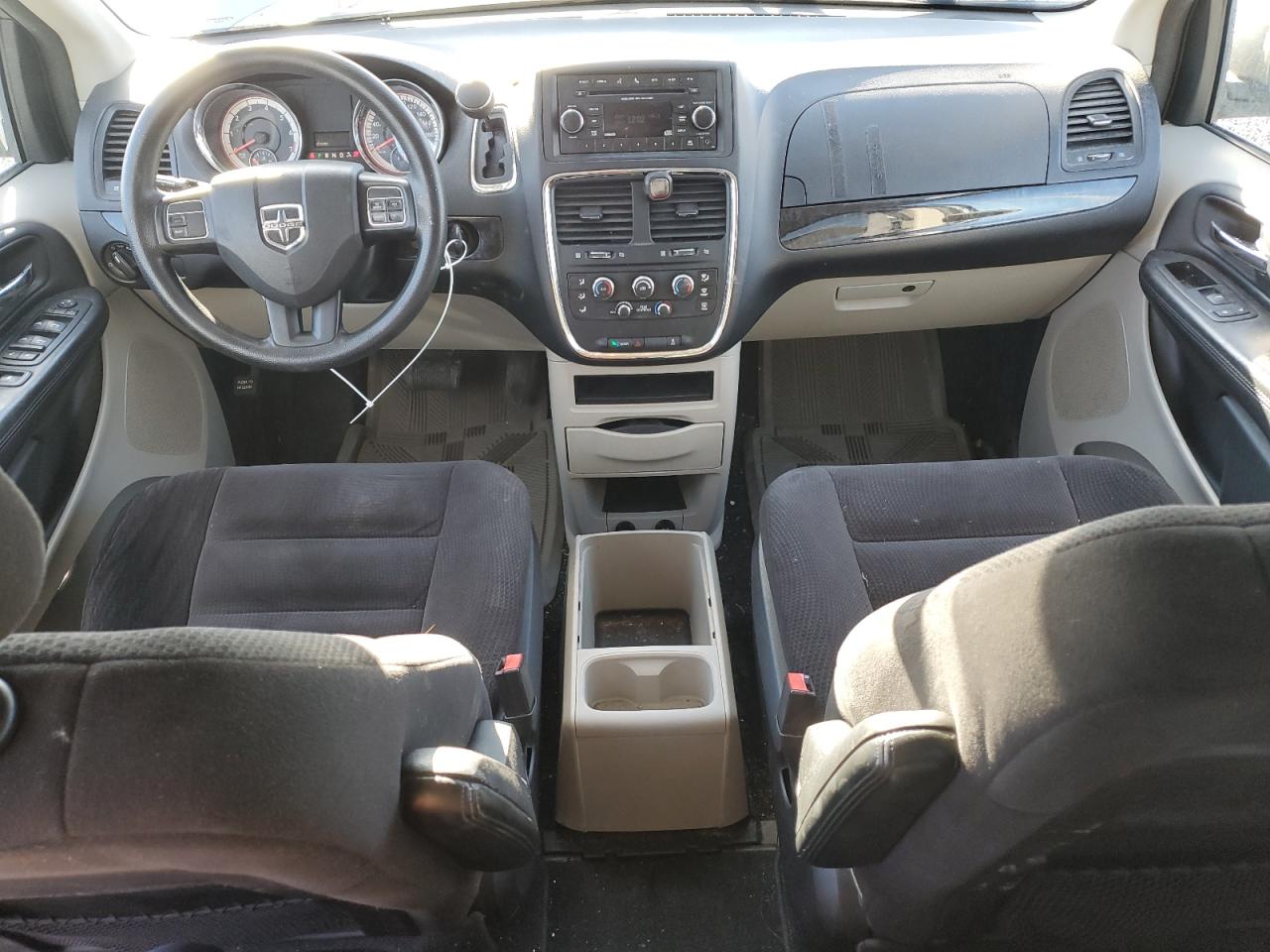 2014 Dodge Caravan VIN 2C4RDGBG0ER424788 Copart auction photo, front end / minor dent/scratches damage thumbnail 8