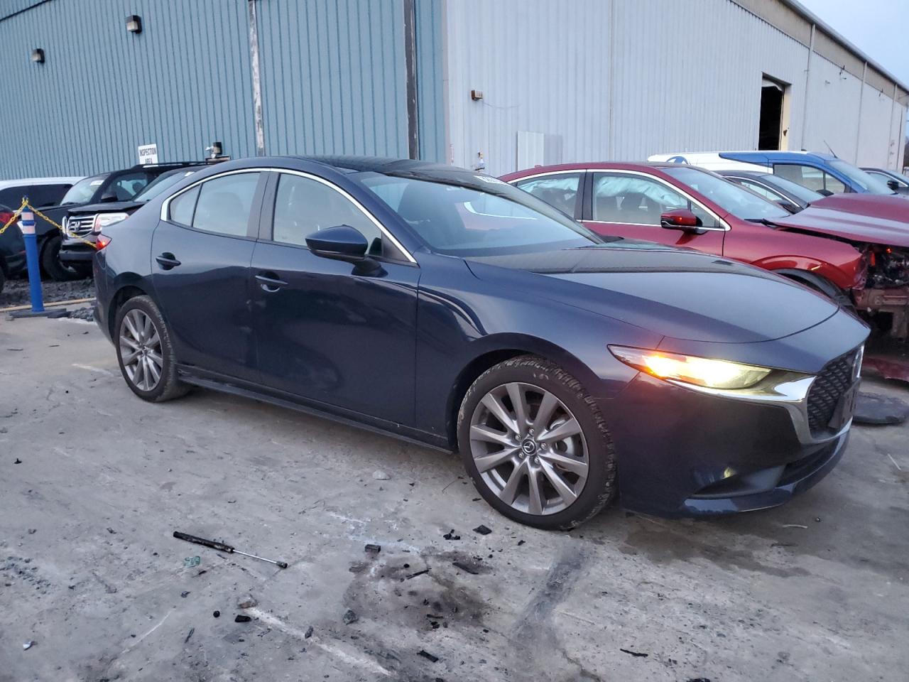 2021 Mazda 3 VIN 3MZBPBBMXMM204787 Copart auction photo, front end damage thumbnail 4