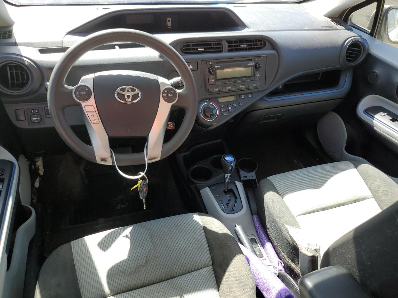 2013 Toyota Prius VIN JTDKDTB30D1539742 Copart auction photo, front end / side damage thumbnail 8