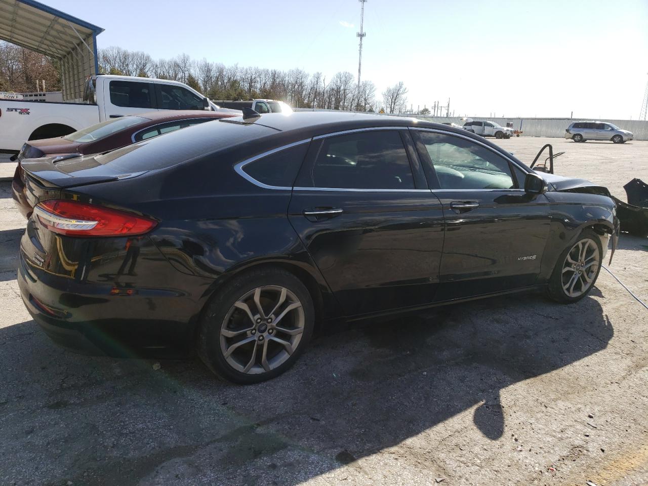 2019 Ford Fusion VIN 3FA6P0RU7KR123783 Copart auction photo, front end / hail damage thumbnail 3