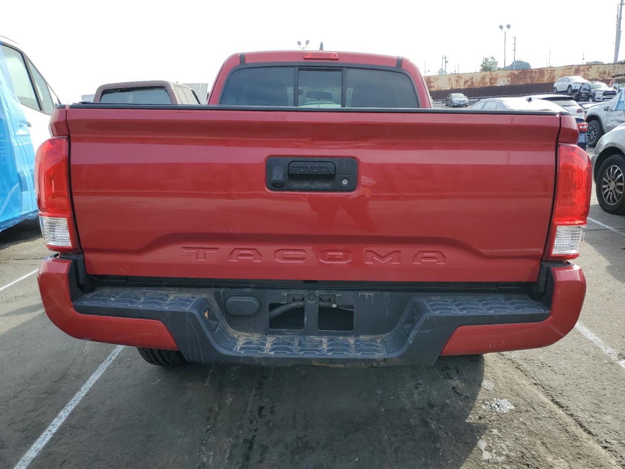 2017 Toyota Tacoma VIN 5TFRX5GN8HX098800 Copart auction photo, front end / side damage thumbnail 6