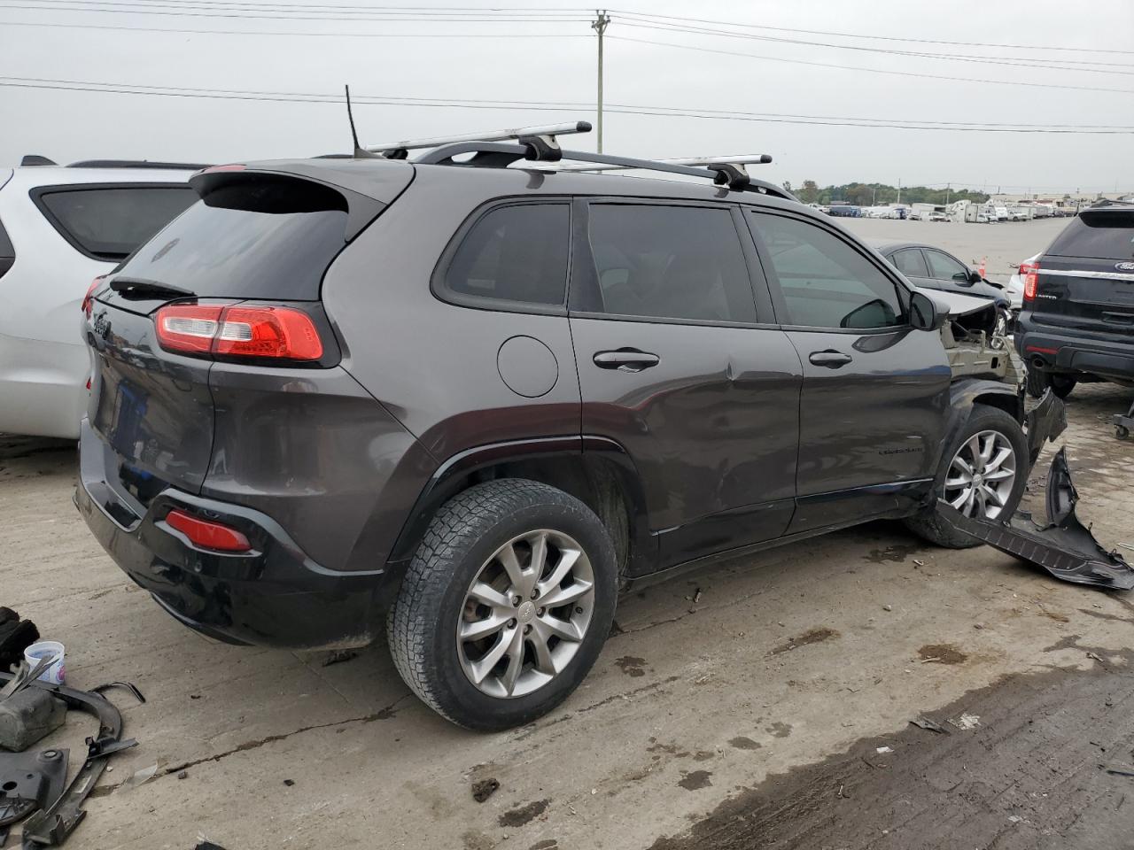 2018 Jeep Grand Cherokee VIN 1C4PJLCX9JD588903 Copart auction photo, front end / side damage thumbnail 3