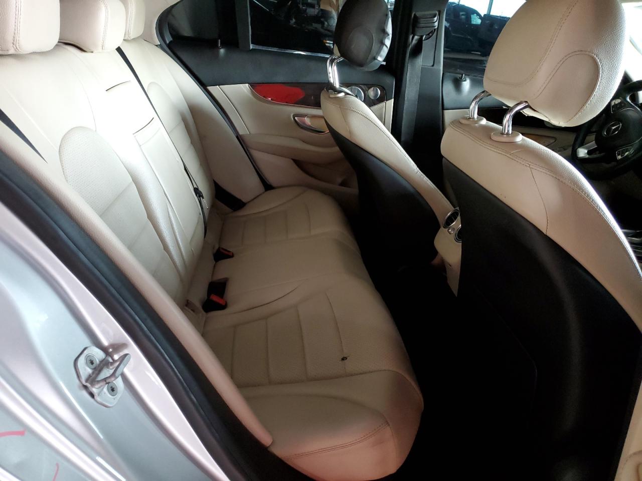 2015 Mercedes-Benz C-klasse VIN 55SWF4JB1FU076450 Copart auction photo, front end / minor dent/scratches damage thumbnail 10