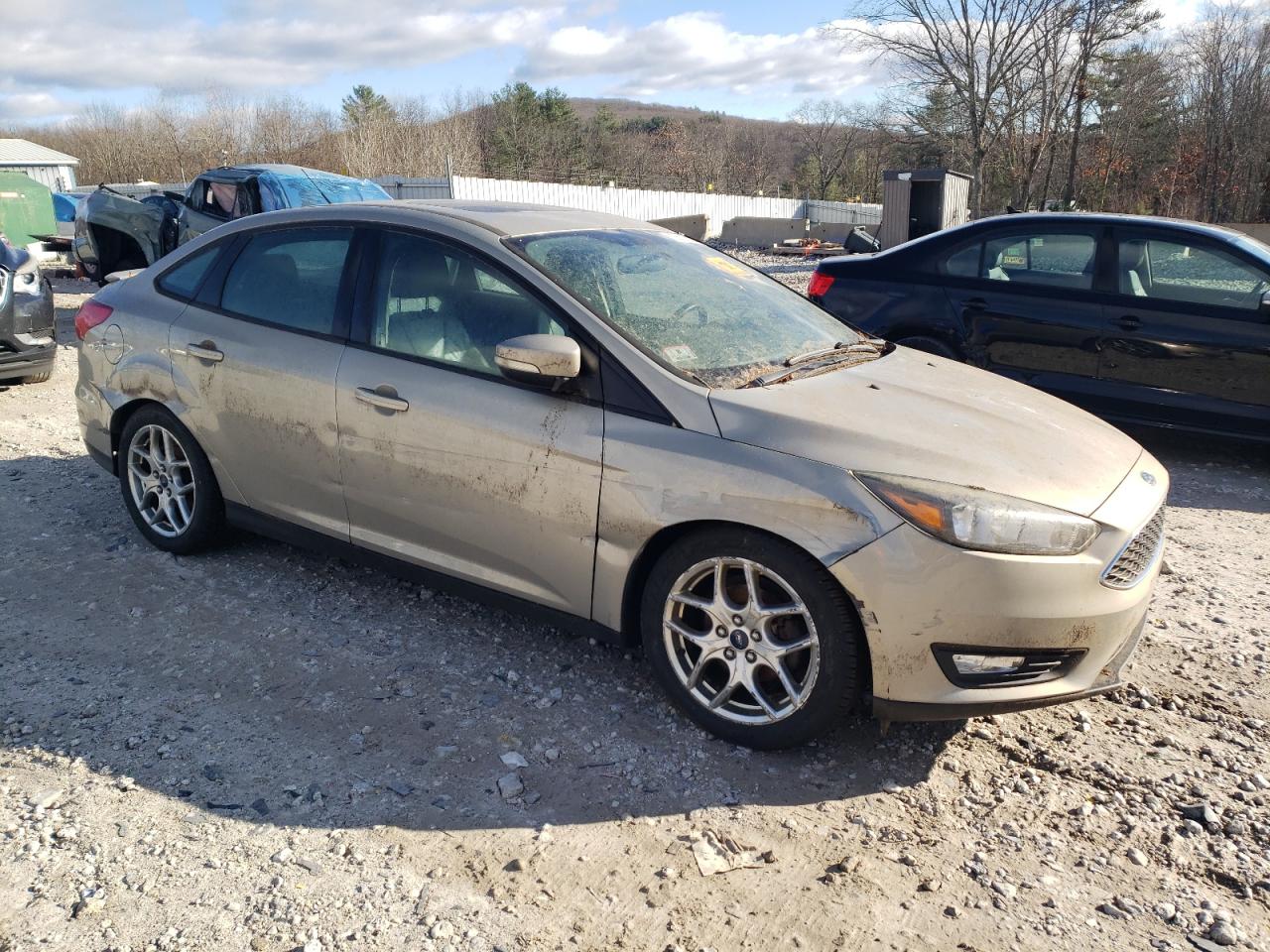 2015 Ford Focus VIN 1FADP3F21FL338060 Copart auction photo, biohazard/chemical / side damage thumbnail 4