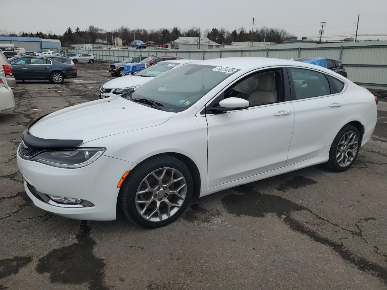 2015 Chrysler 200 VIN 1C3CCCEG3FN530670