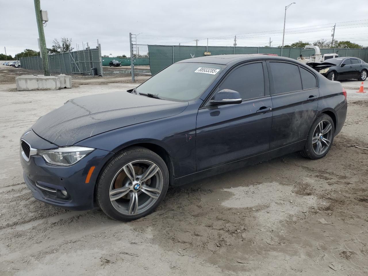 2016 BMW 3er VIN WBA8F1C51GK439167