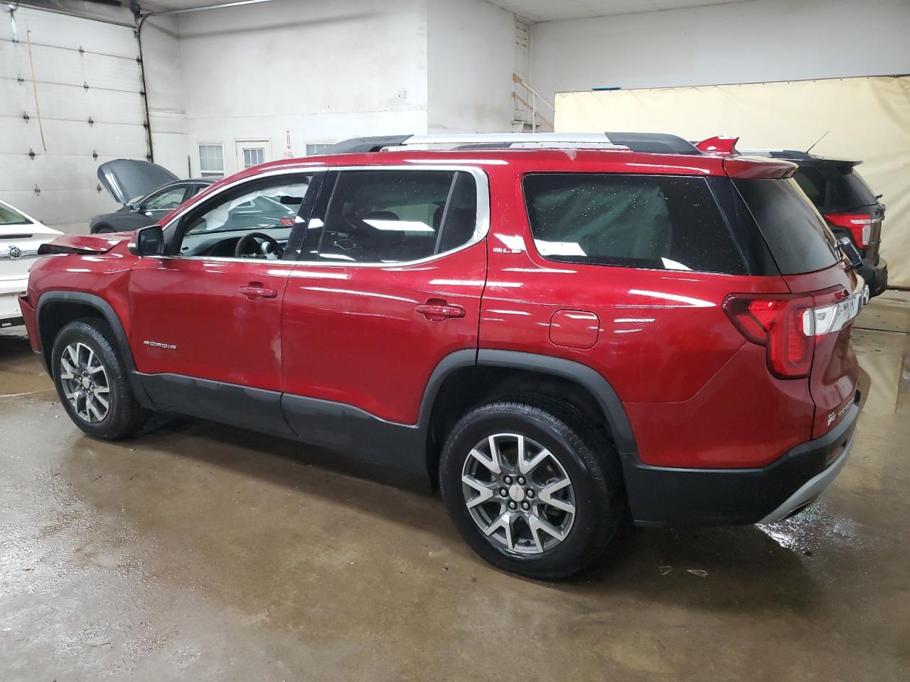 2022 GMC Acadia VIN 1GKKNKL40NZ135281 Copart auction photo, front end / minor dent/scratches damage thumbnail 2