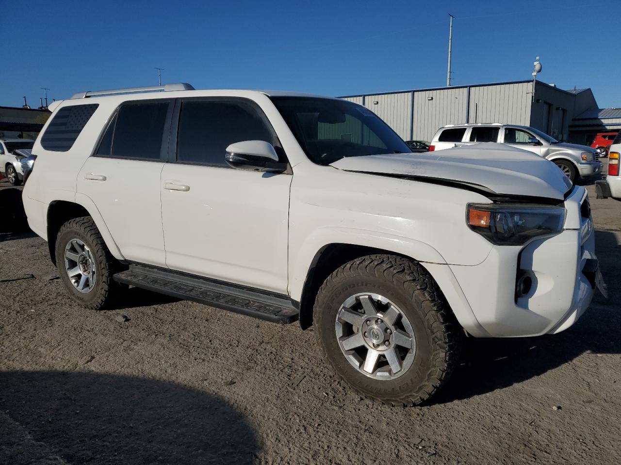 2017 Toyota 4Runner VIN JTEBU5JRXH5473552 Copart auction photo, front end damage thumbnail 4
