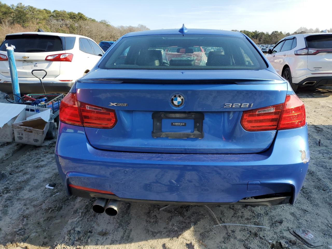 2015 BMW 3er VIN WBA3B3C58FJ983977 Copart auction photo, all over damage thumbnail 6