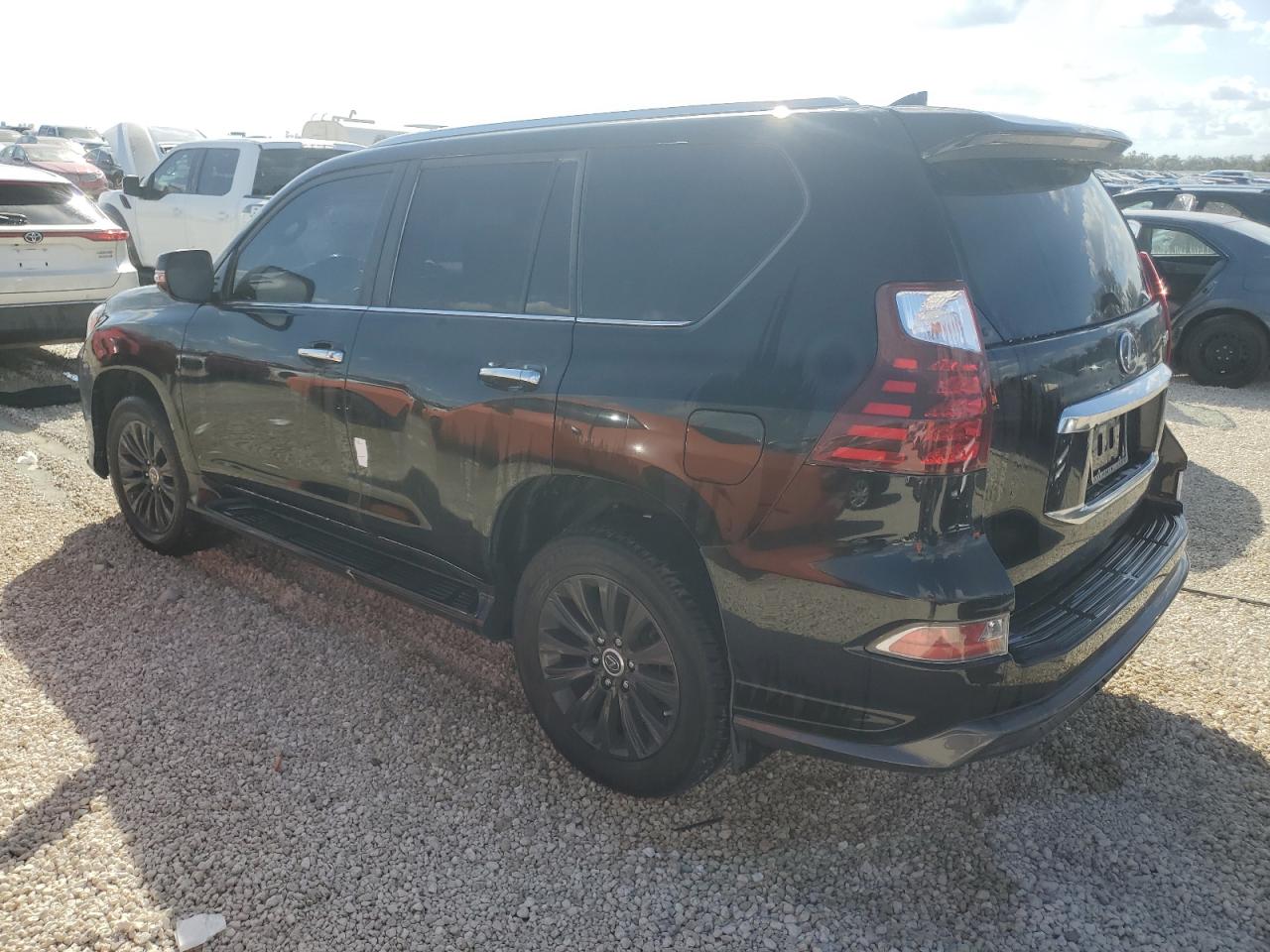 2021 Lexus GX VIN JTJAM7BX9M5298095 Copart auction photo, water/flood / minor dent/scratches damage thumbnail 2