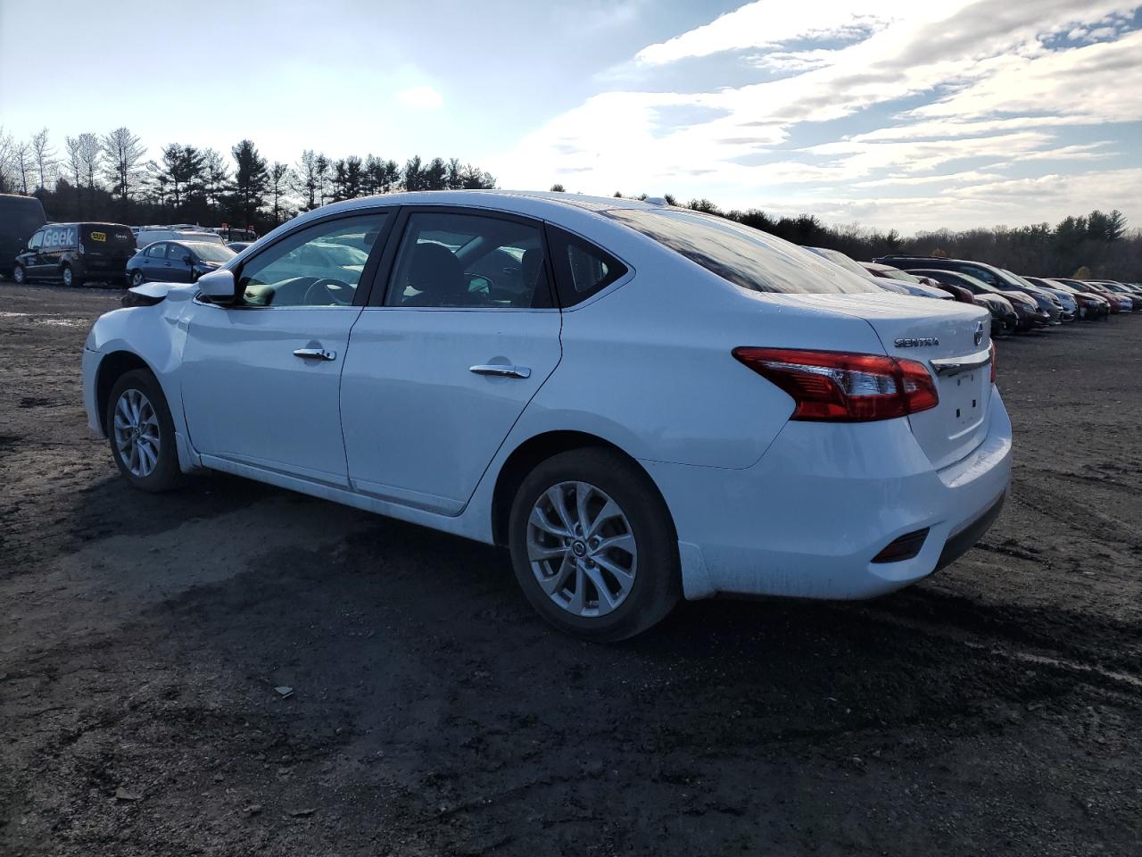 2016 Nissan Sentra VIN 3N1AB7AP3GY257028 Copart auction photo, front end / minor dent/scratches damage thumbnail 2