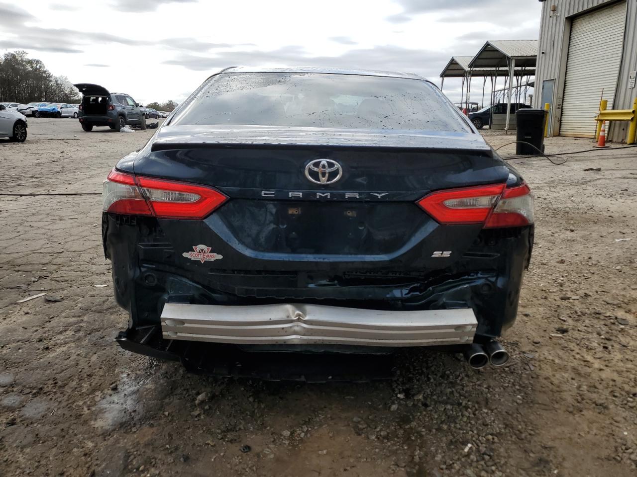 2018 Toyota Camry VIN 4T1B11HK6JU612954 Copart auction photo, front end / rear end damage thumbnail 6