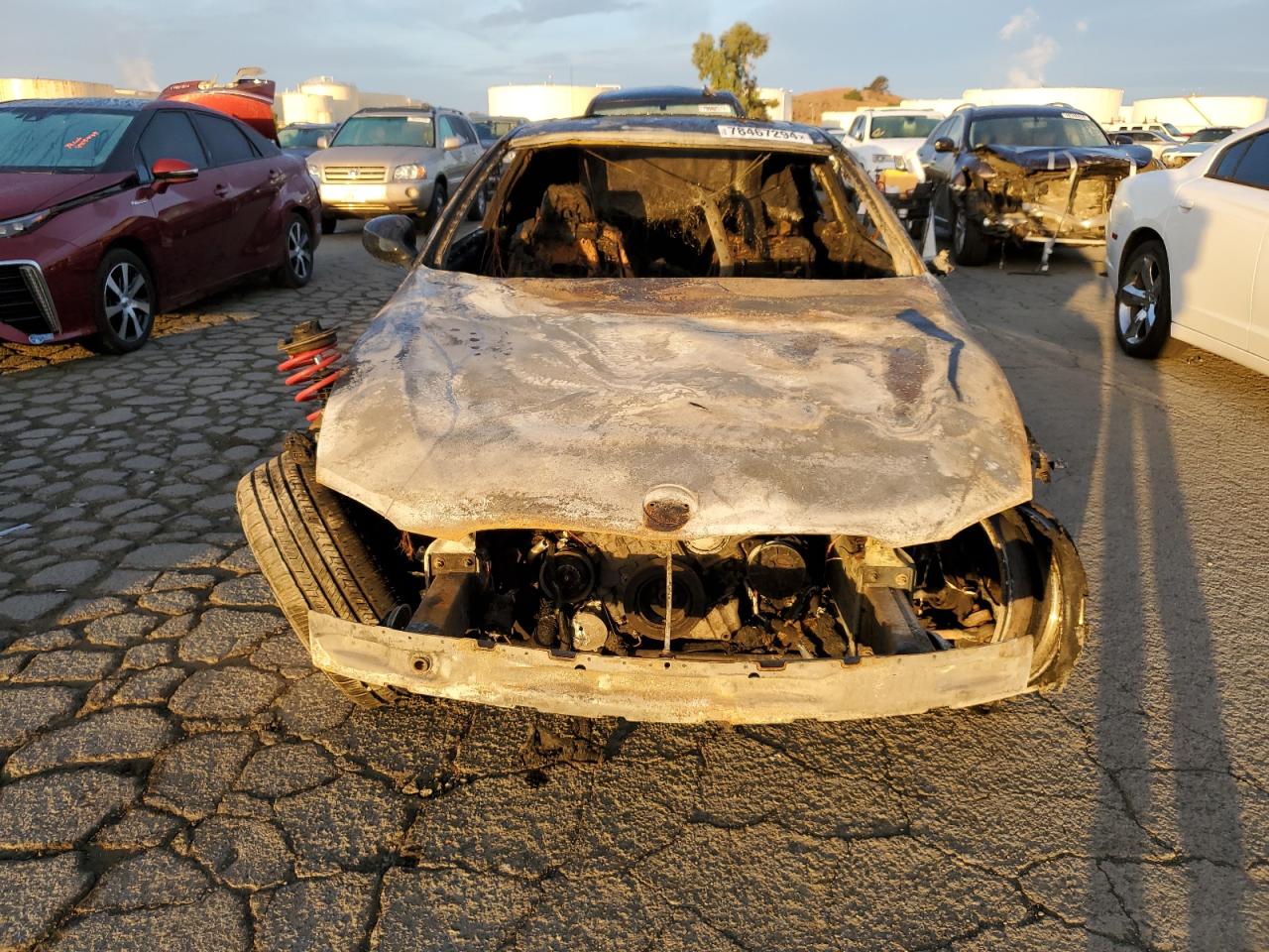 2011 BMW 3er VIN WBAKF5C57BE586758 Copart auction photo, burn / missing/altered vin damage thumbnail 5