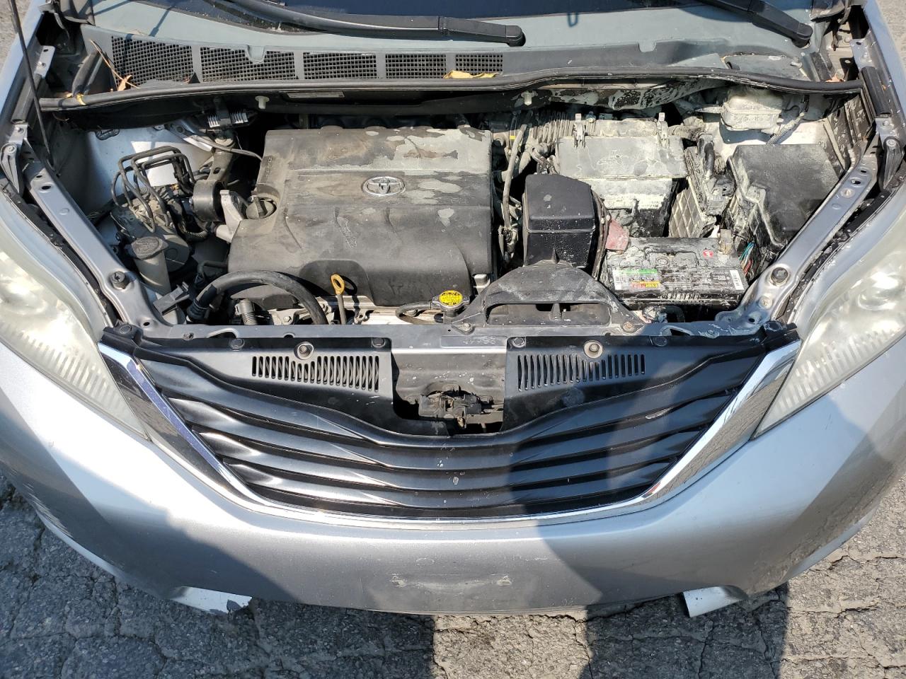 2012 Toyota Sienna VIN 5TDKK3DC0CS277824 Copart auction photo, burn - engine damage thumbnail 12