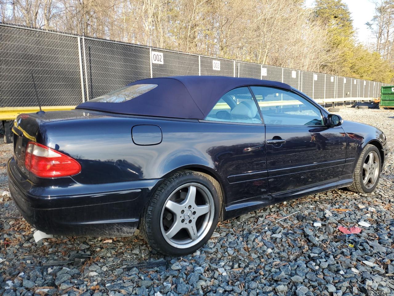 2003 Mercedes-Benz CLK-klasse VIN WDBLK70G53T133626 Copart auction photo, front end damage thumbnail 3