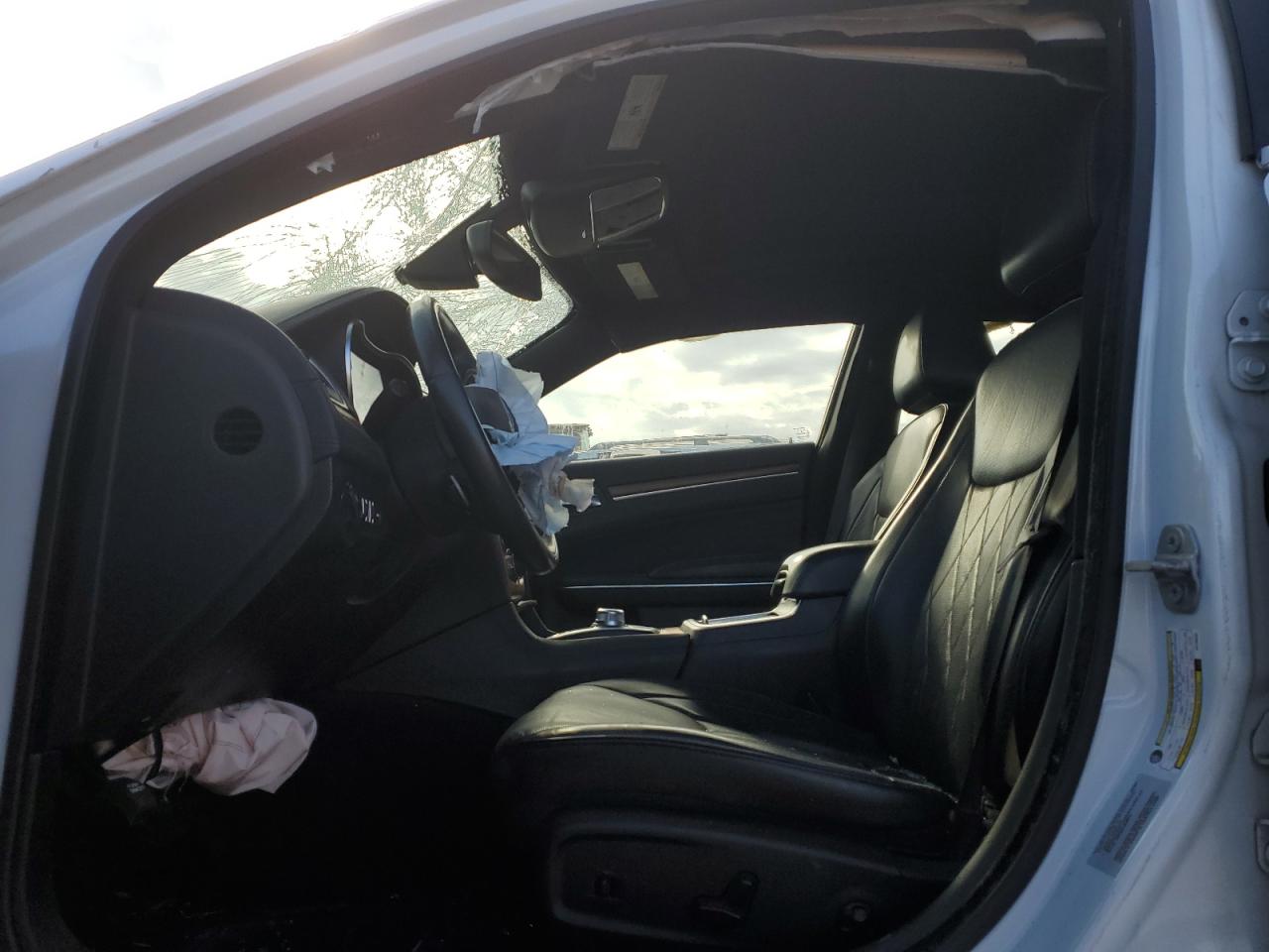 2015 Chrysler 300 VIN 2C3CCASG6FH736454 Copart auction photo, vandalism damage thumbnail 7