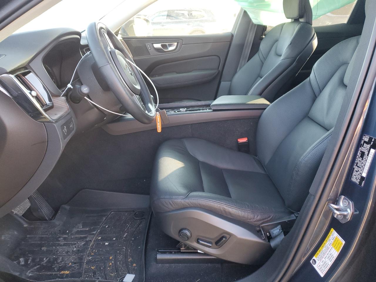 2021 Volvo XC60 VIN YV4102RK4M1820308 Copart auction photo, rear end / minor dent/scratches damage thumbnail 7