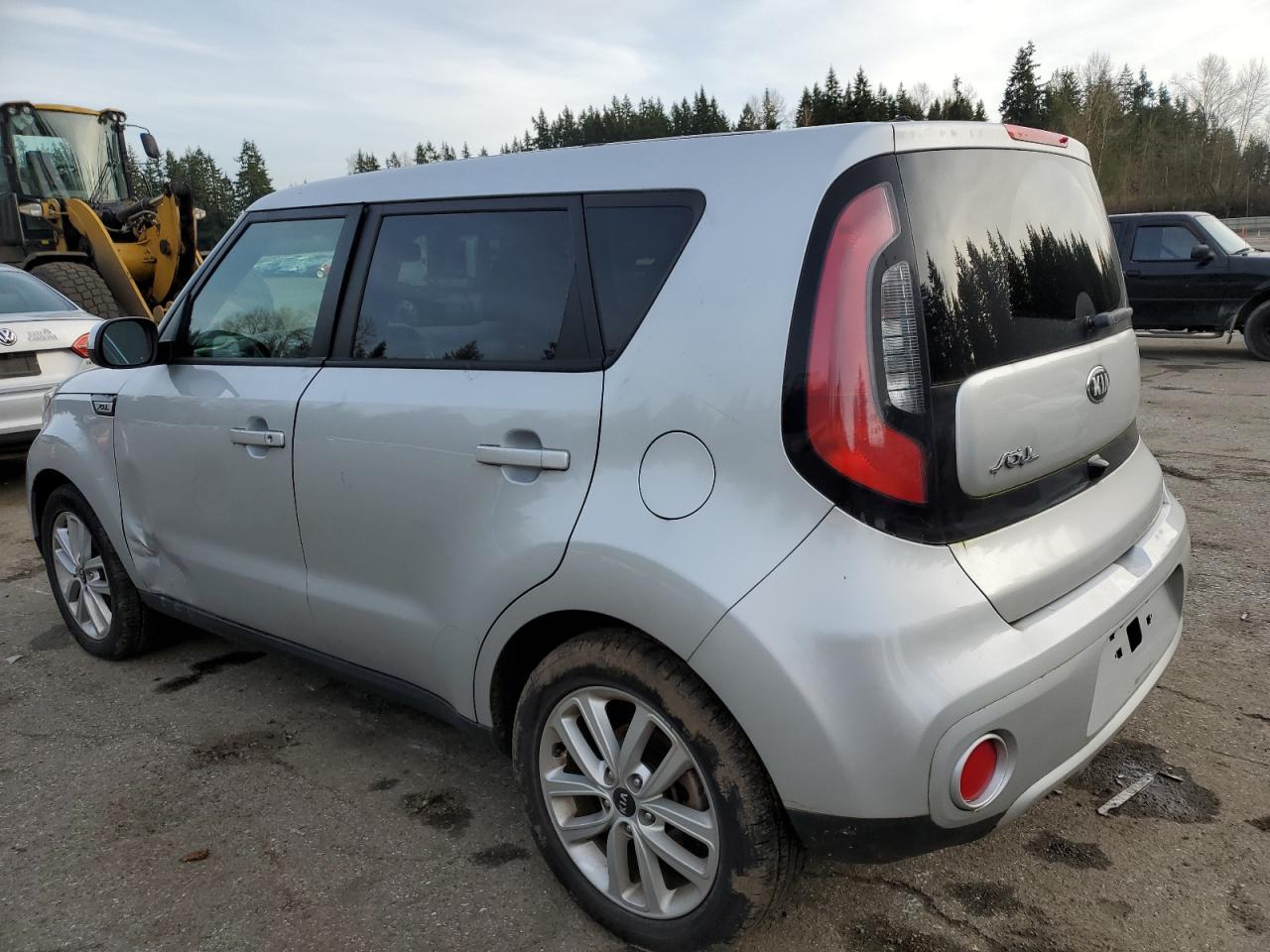2018 KIA Soul VIN KNDJP3A5XJ7527810 Copart auction photo, vandalism damage thumbnail 2