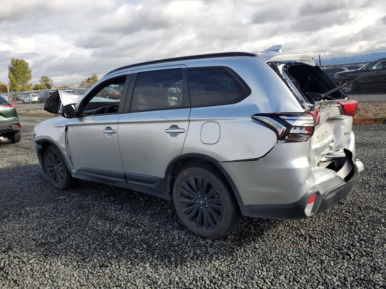 2020 Mitsubishi Outlander VIN JA4AD3A31LZ035997 Copart auction photo, front end / rear end damage thumbnail 2