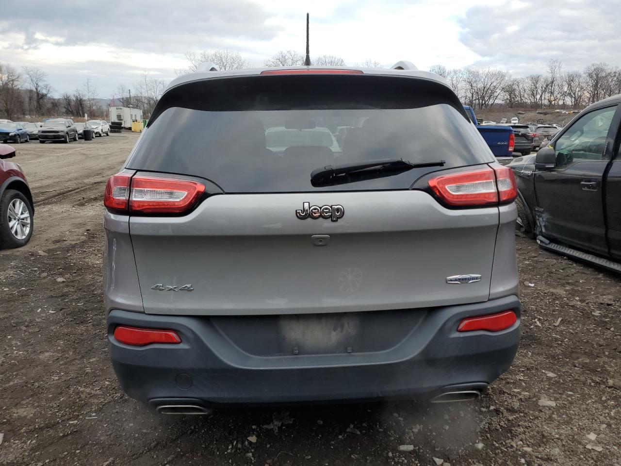 2015 Jeep Grand Cherokee VIN 1C4PJMCS5FW725115 Copart auction photo, front end damage thumbnail 6