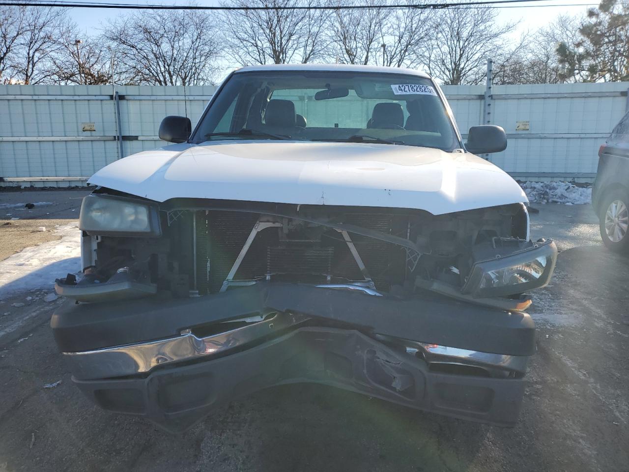 2004 Chevrolet Silverado VIN 1GCHC29U54E388556 Copart auction photo, front end damage thumbnail 5